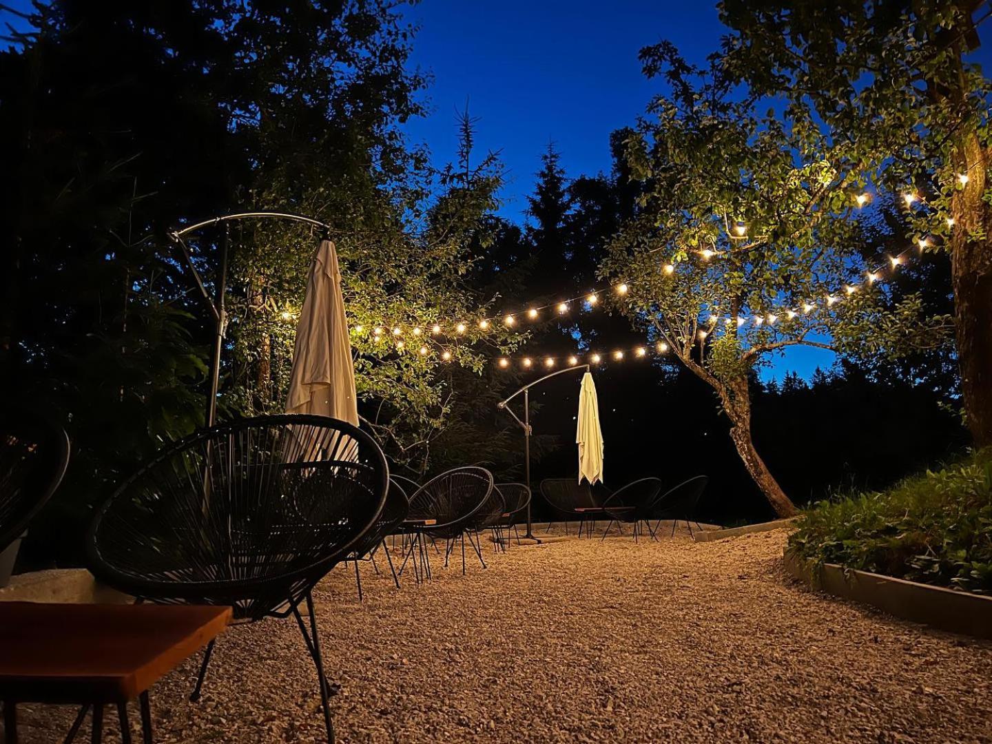 ホテル T'Glamp Bee House Rovte エクステリア 写真